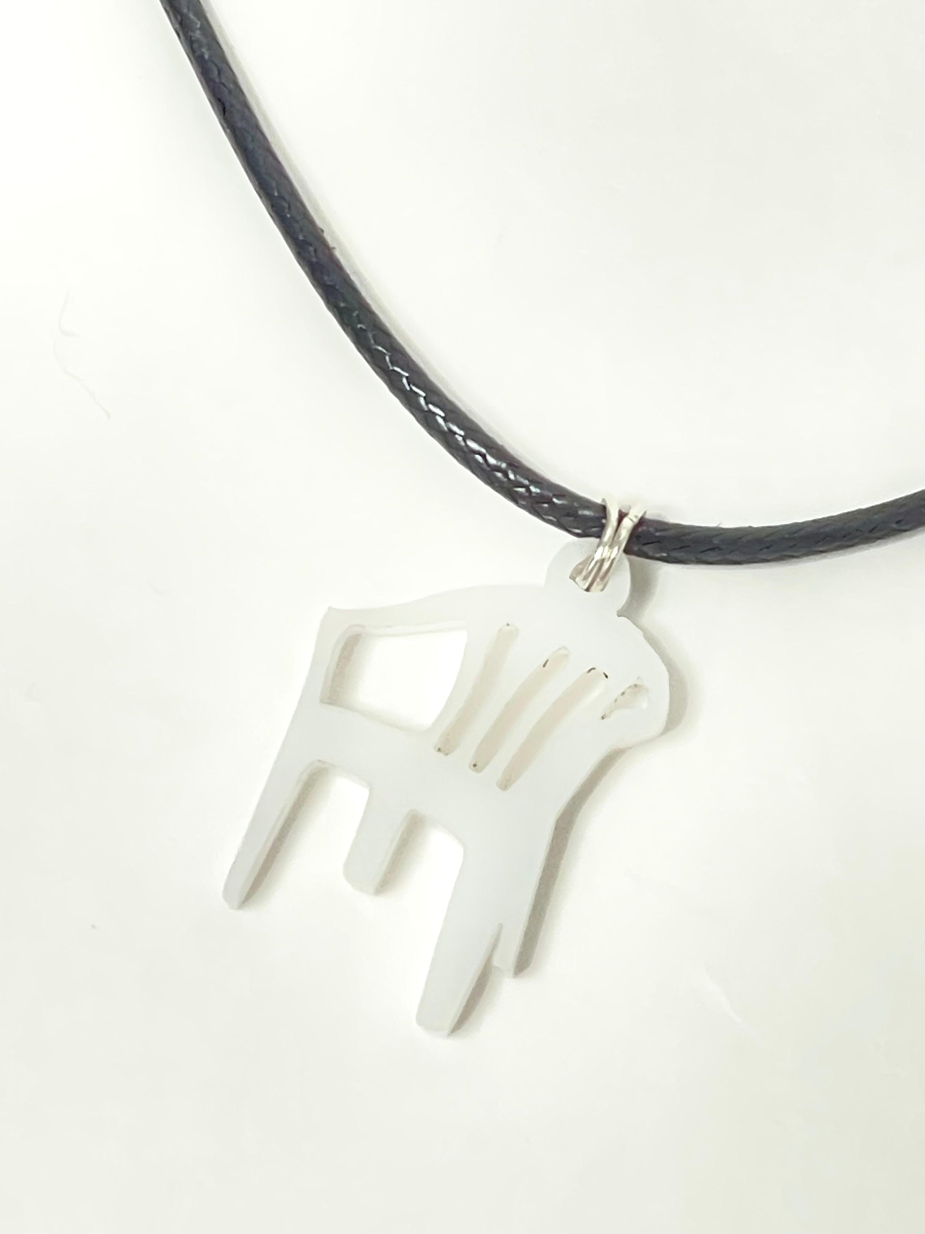 Artesanía de Puerto Rico- Collar souvenir silla