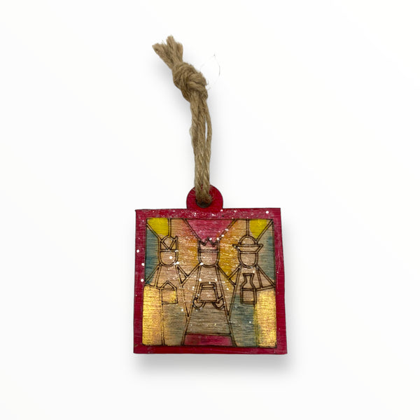 Artesanía en Madera - Ornamentos Cuadrados Tres Reyes Magos Sobresaliente 2.6'' aprox.