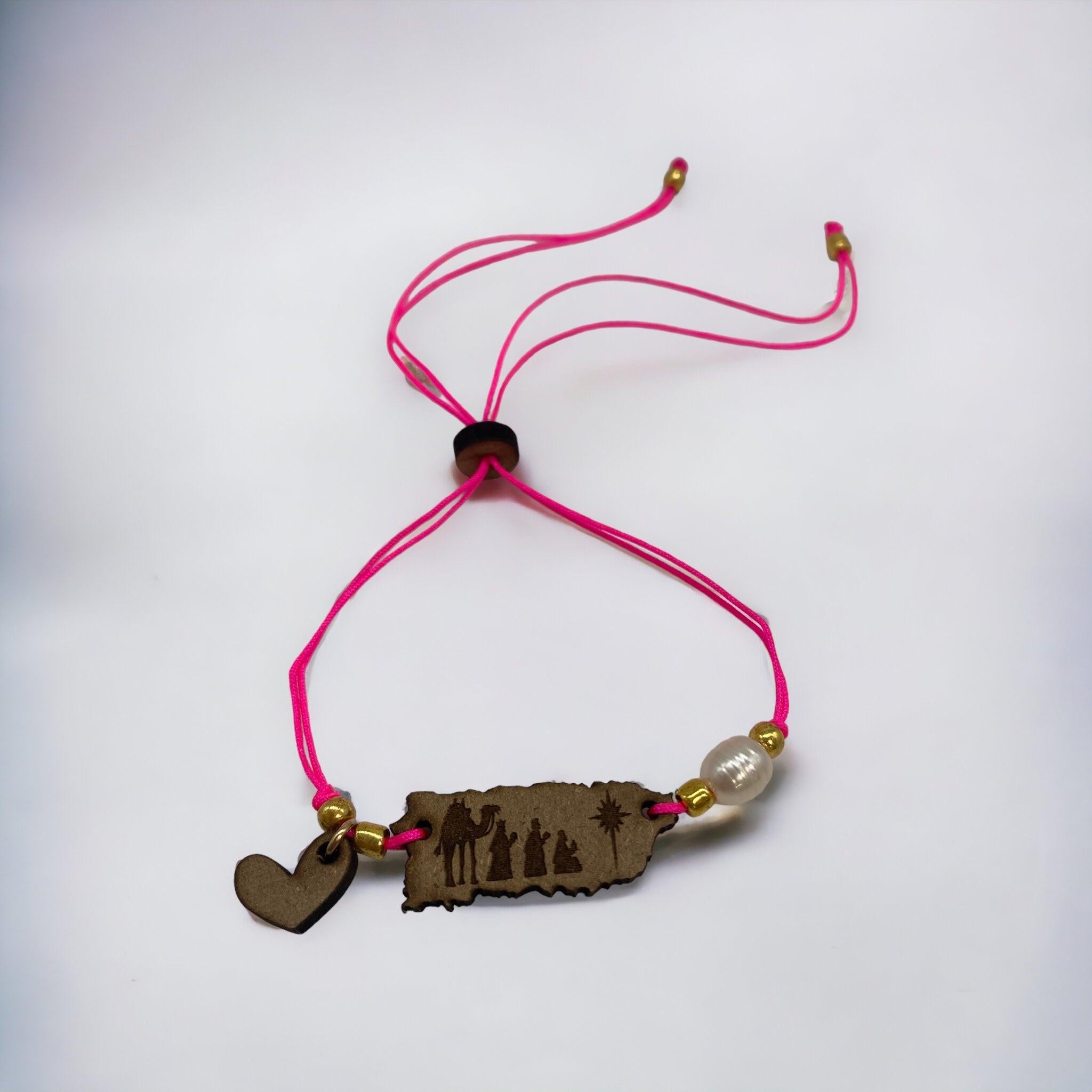 Artesanía en Madera - Pulsera Mapa de Puerto Rico con Reyes Magos *One Size*