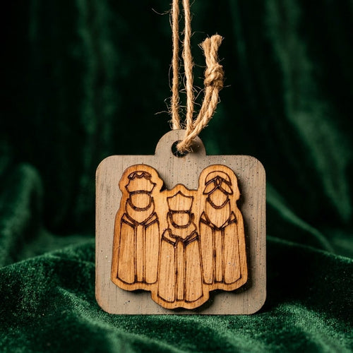 Artesanía en Madera - Ornamentos Tres Reyes Magos en Relieve (de frente) 3'' aprox.