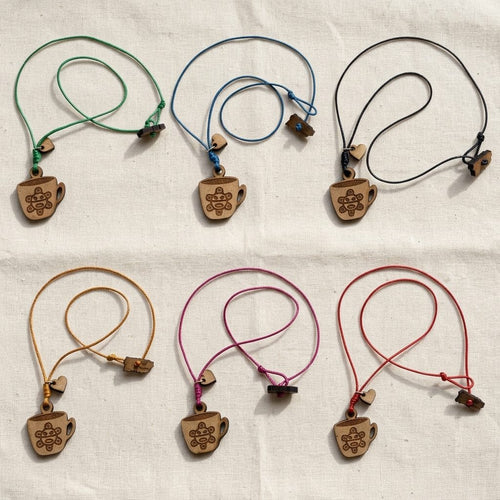 Artesanía en Madera - Collar Taza Sol Taino *One Size*
