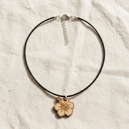 Artesanía de Puerto Rico- Collar souvenir amapola en madera