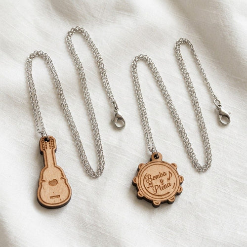 Artesanía de Puerto Rico- Collar PR souvenir 10.5" (estilos a escoger)