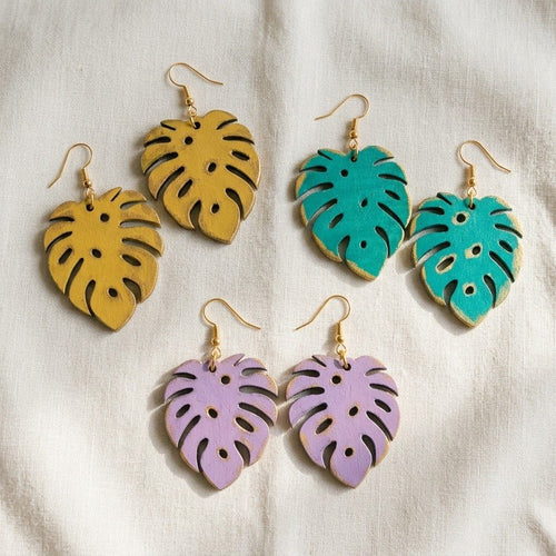 Artesanía de Puerto Rico- Pantallas de madera (colores a escoger)