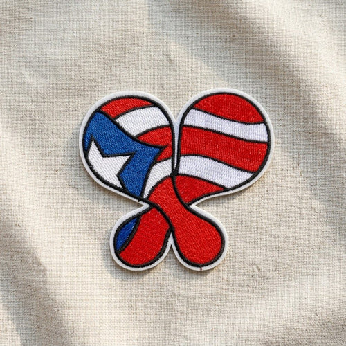 Parche Bordado Maracas con Bandera de Puerto Rico