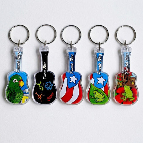 Souvenir de Puerto Rico | Llavero Plástico- Diseño de Guitarra