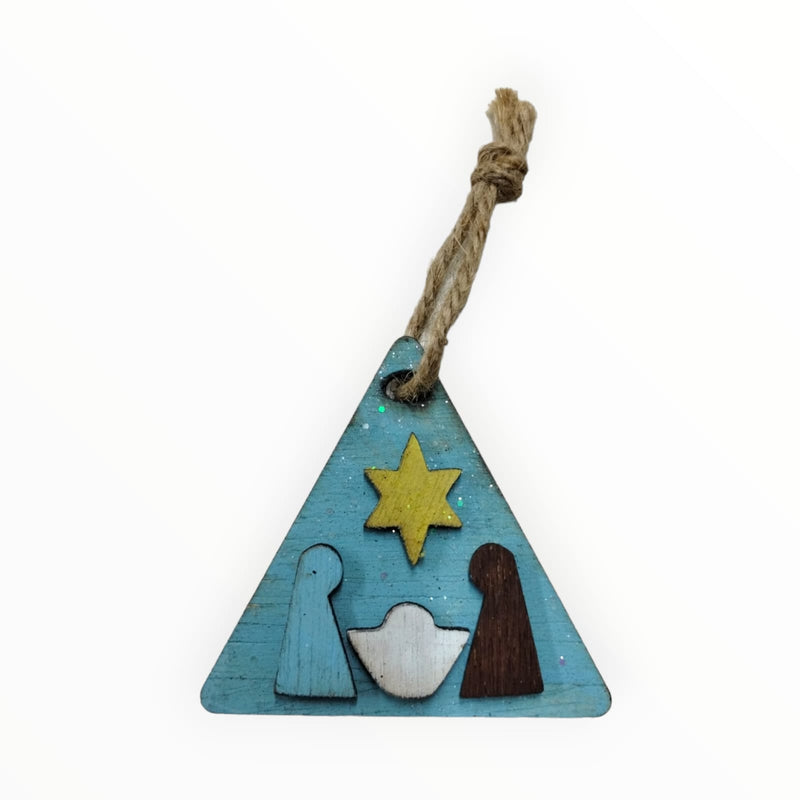 Artesanía en Madera - Ornamentos Triangulo Nacimiento 2.8'' aprox.