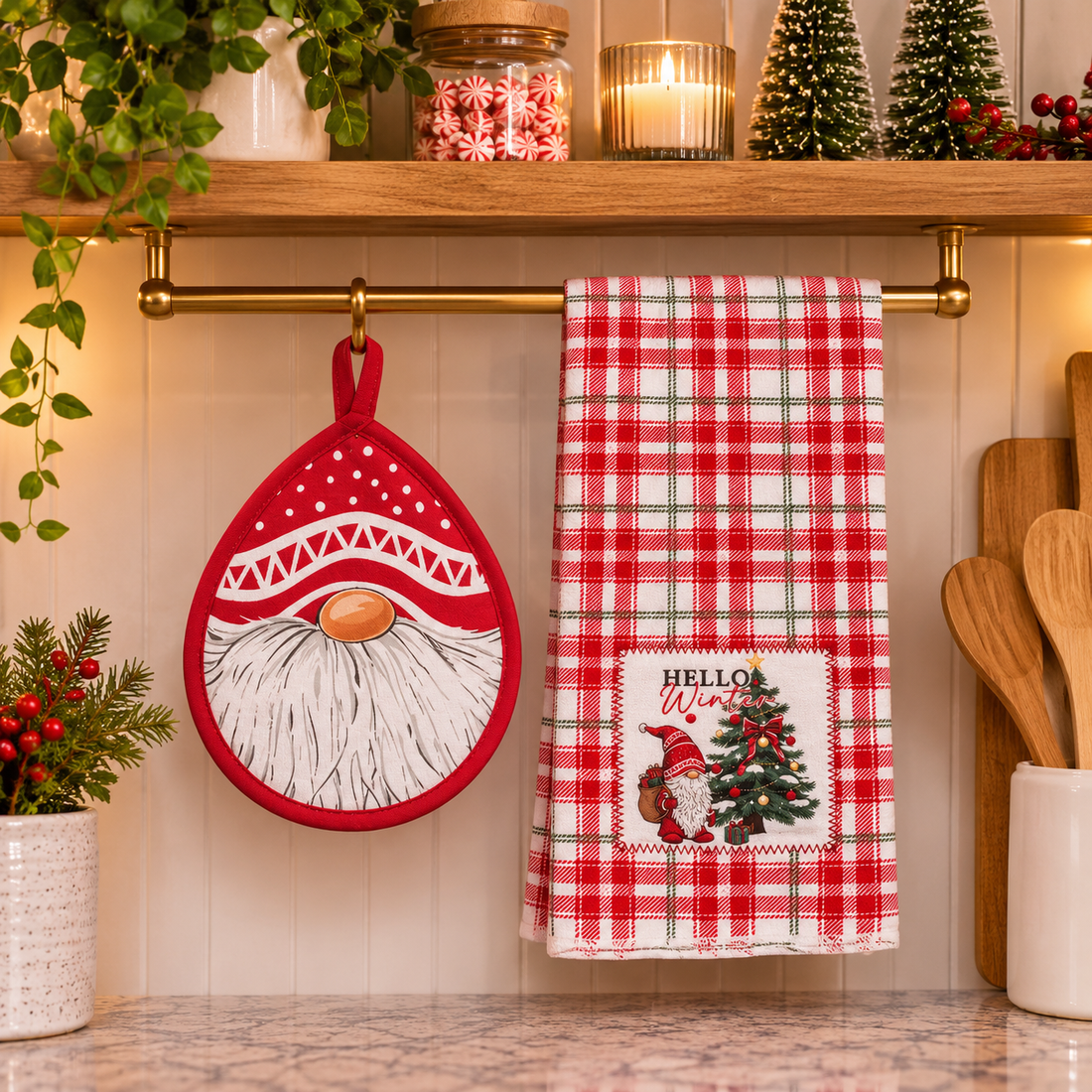 Xmas Kitchen Decor | Gingerbread & Santa Gnome | Pot Holder & Kitchen Towel Set