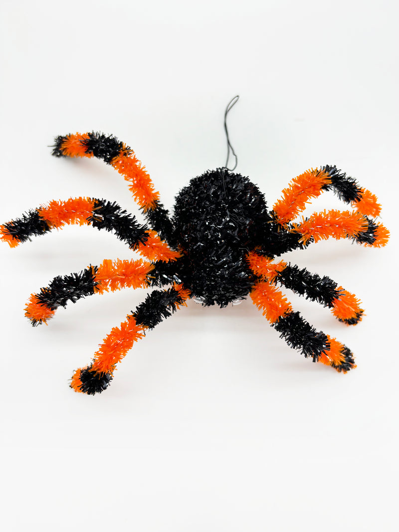 Halloween- Arañas para colgar 3"x8" (colores a escoger)