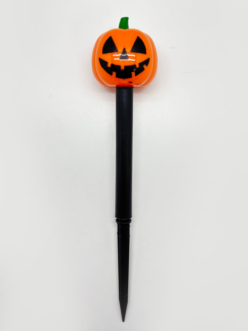Halloween- Estaca de luz solar para exteriores 9" (estilos a escoger)