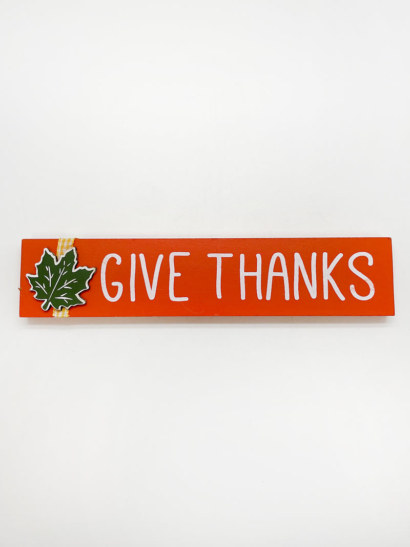 Otoño - Decoración larga de madera para mesa, color a escoger. 9.50"x2"