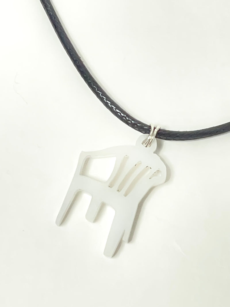 Artesanía de Puerto Rico-  Collar souvenir silla