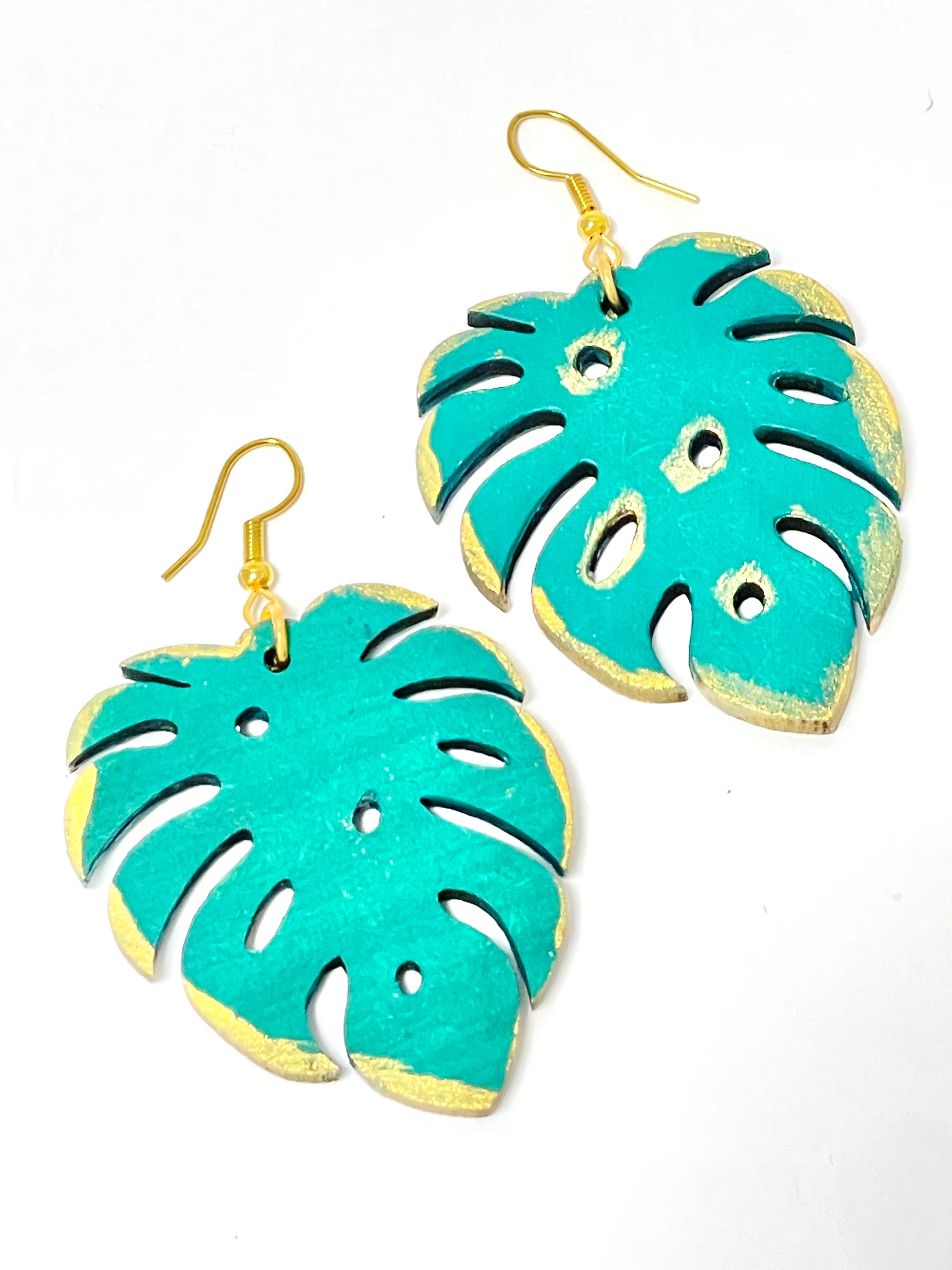 Artesanía de Puerto Rico-  Pantallas de madera (colores a escoger)