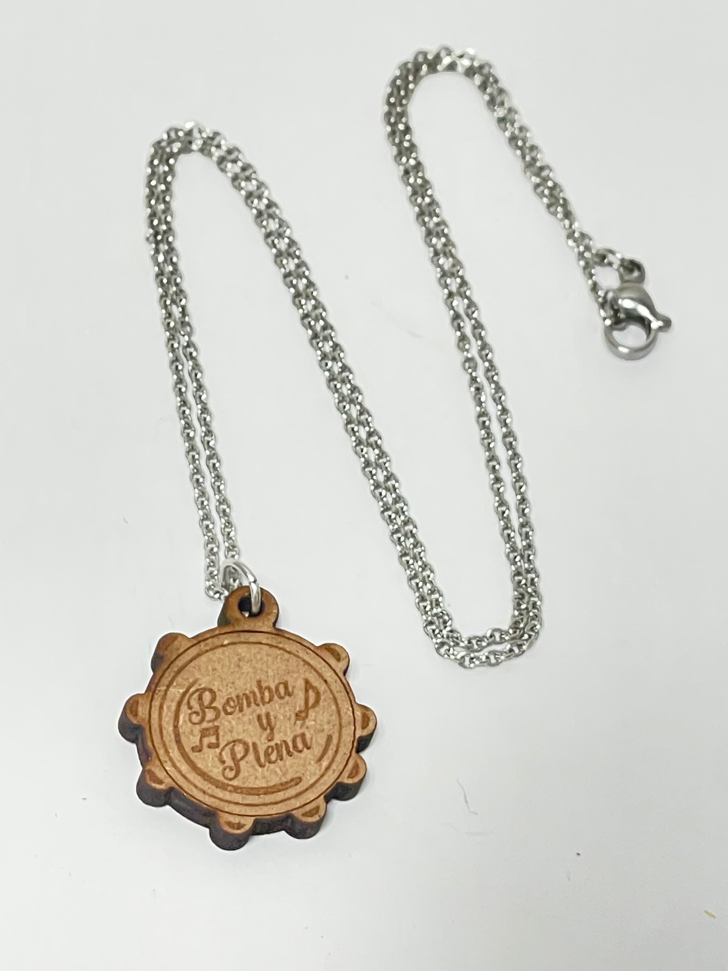 Artesanía de Puerto Rico-  Collar PR souvenir 10.5" (estilos a escoger)