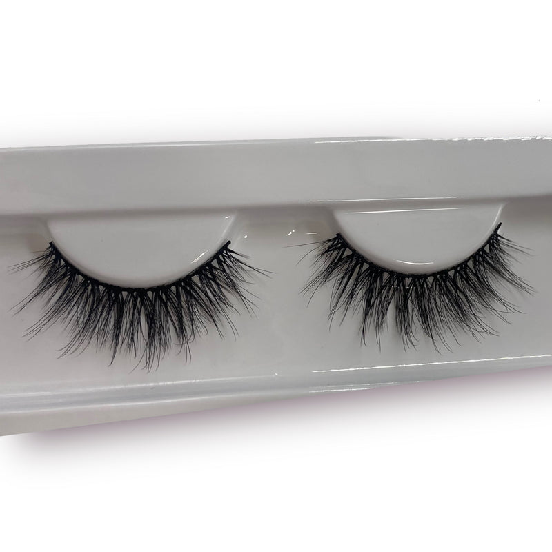 AW Beauty - Eyelash Set (1 Pair Eyelash + Glue + Tweezers)