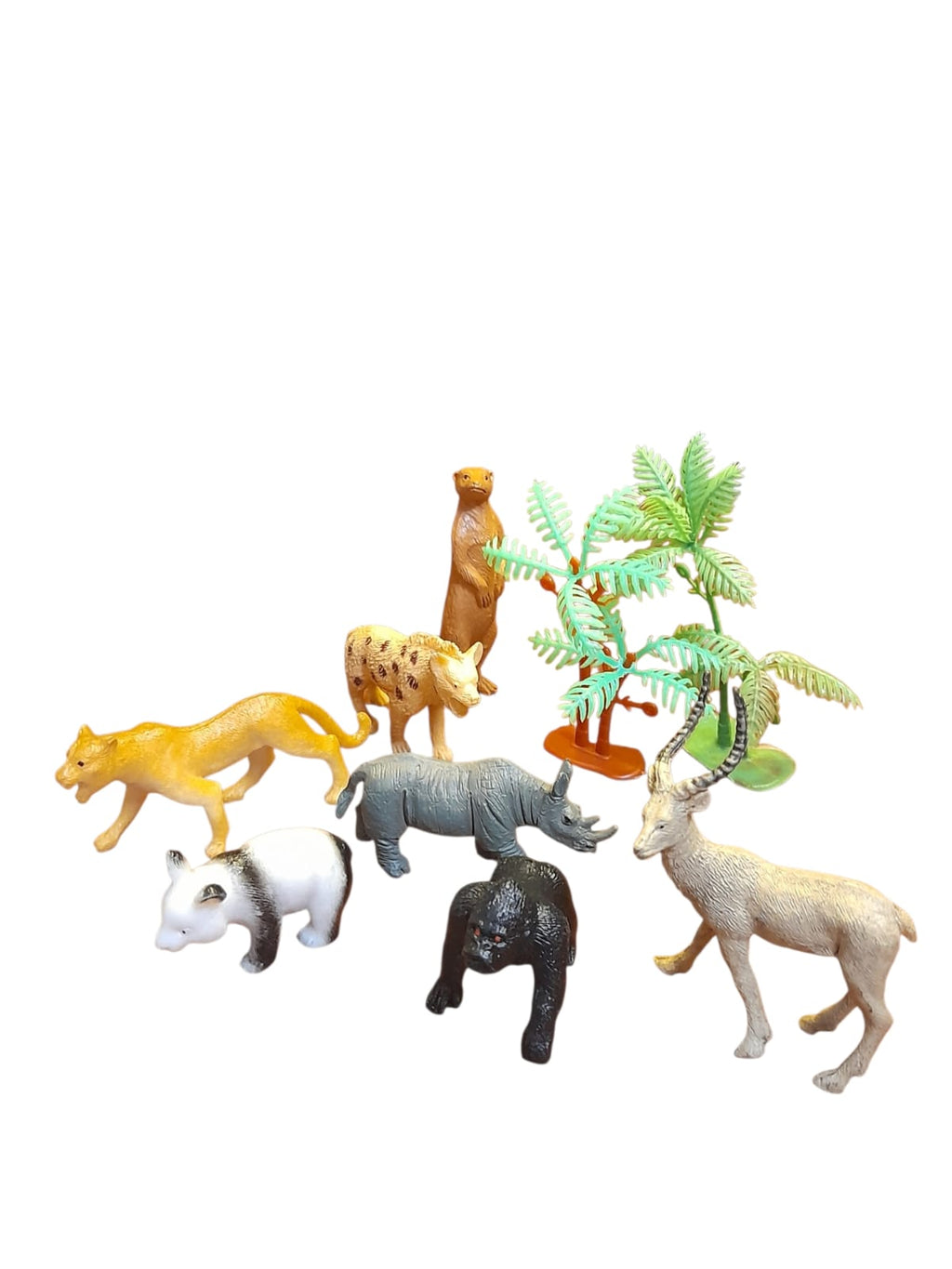 Figuras de Animales Terrestres y Palmeras