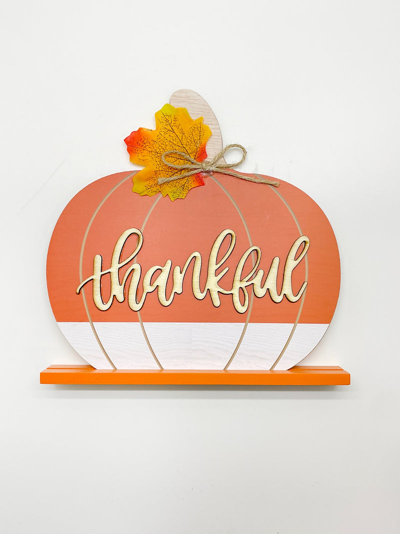 Otoño - Decoración de Mesa, Calabaza con Base (2 estilos a escoger)