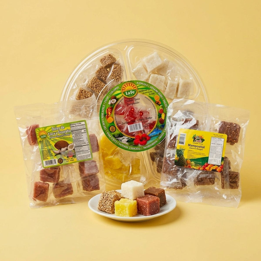 Dulces típicos La Fe y Oro Candy en bandeja de fiesta y bolsas sobre fondo amarillo