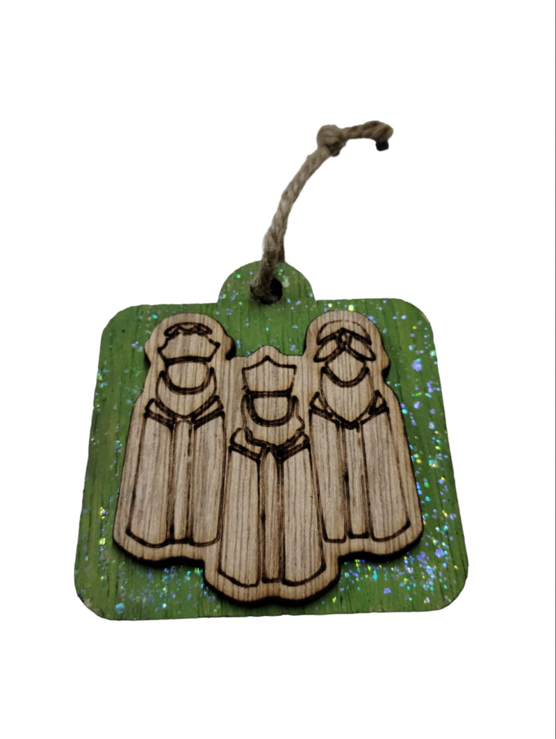 Artesanía en Madera - Ornamentos Tres Reyes Magos en Relieve (de frente) 3'' aprox.