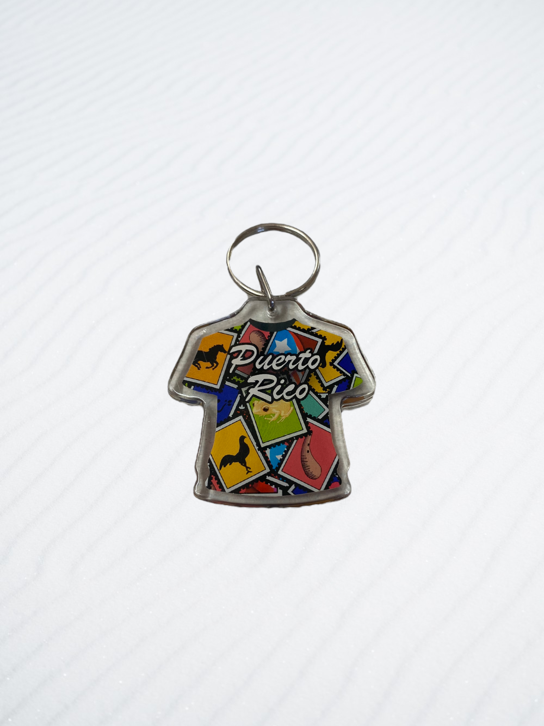 Souvenir de Puerto Rico | Llavero Plástico- Camiseta.