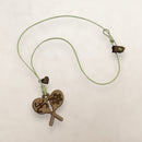 Artesanía en Madera - Collar Maracas con Símbolos Taínos *One Size*