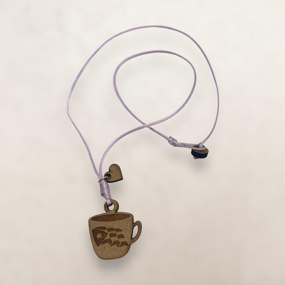 Artesanía en Madera - Collar Taza Bandera *One Size*