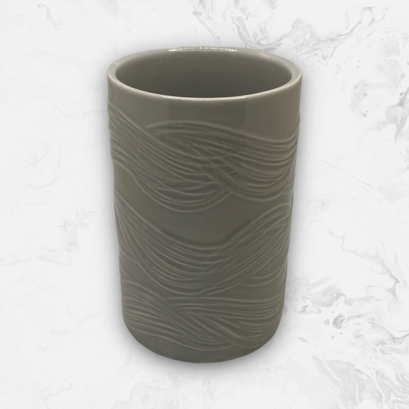 Dispensador de Baño y Vaso para Cepillos de Dientes en Cerámica con Diseño.