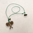 Artesanía en Madera - Collar Maracas con Símbolos Taínos *One Size*