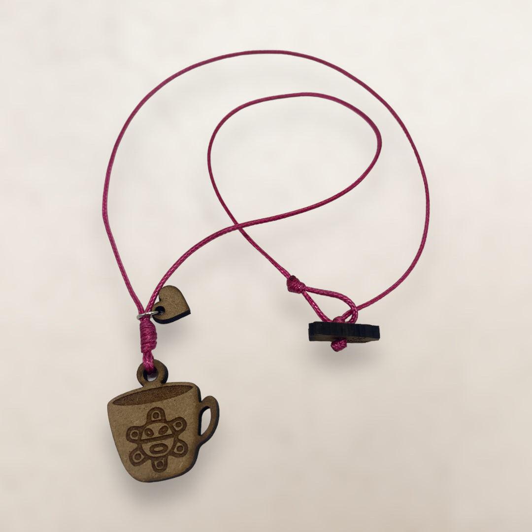 Artesanía en Madera - Collar Taza Sol Taino *One Size*