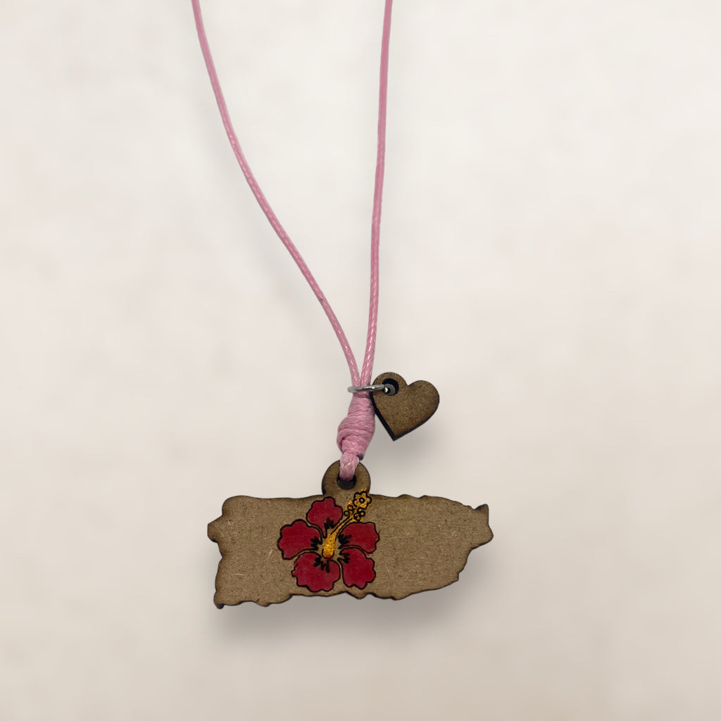 Artesanía en Madera - Collar Mapa de Puerto Rico con Amapola en Centro *One Size*