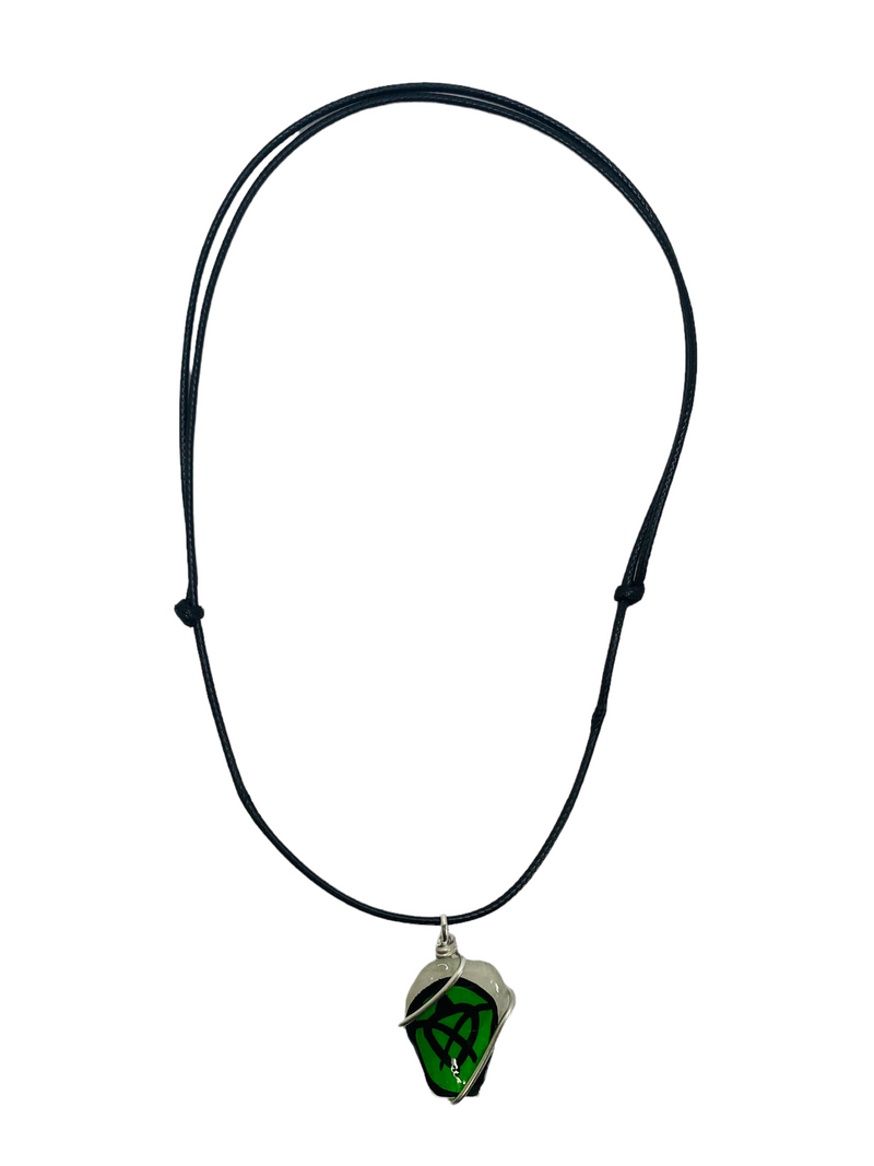 Artesanía- Collar con Carey (Hilo Grueso).