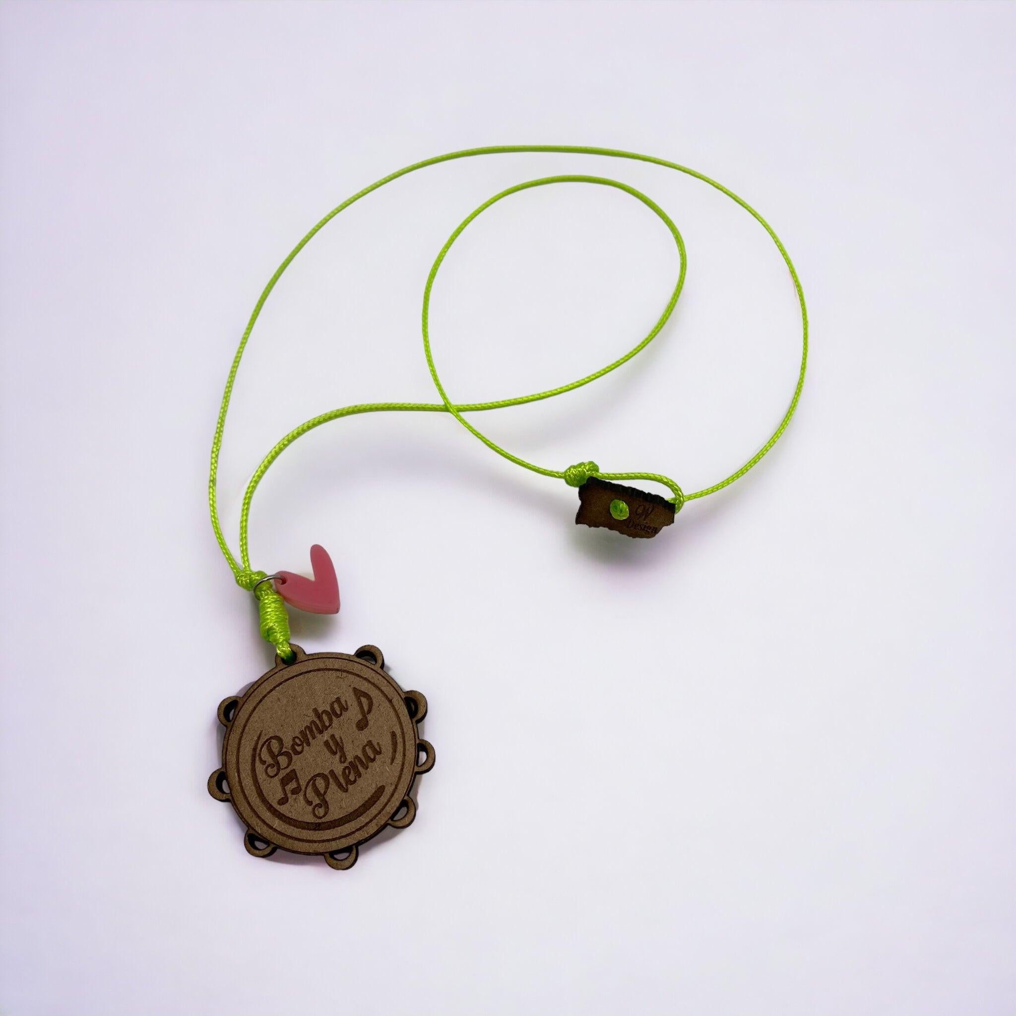 Artesanía en Madera - Collar Plenera ''Bomba y Plena'' *One Size*