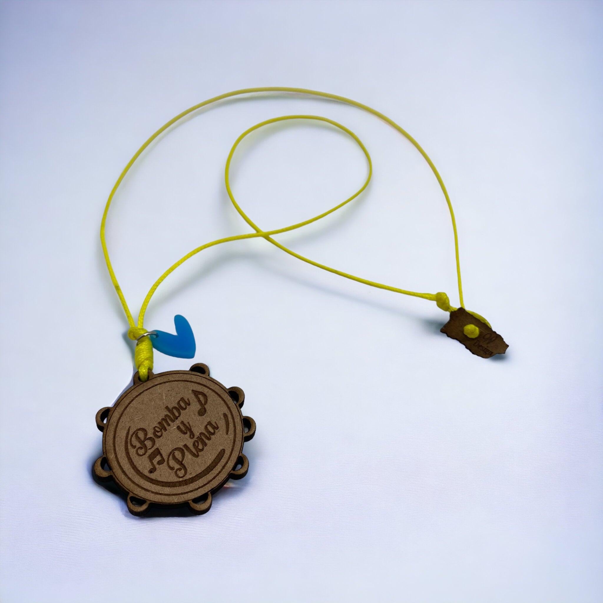 Artesanía en Madera - Collar Plenera ''Bomba y Plena'' *One Size*