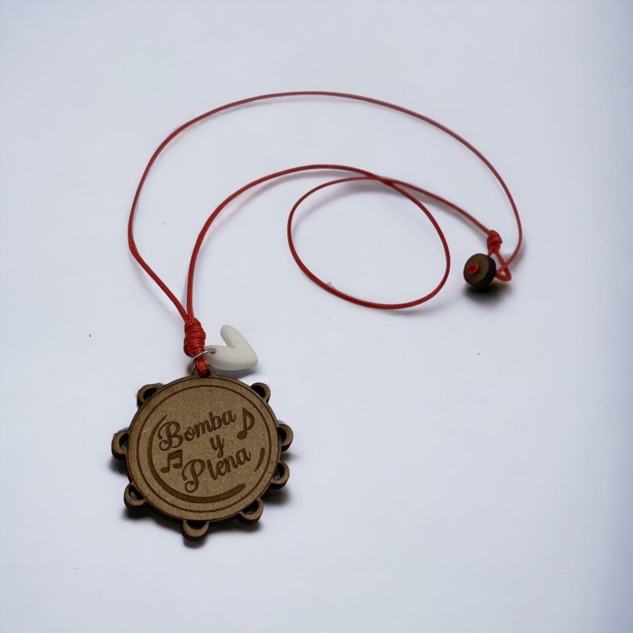 Artesanía en Madera - Collar Plenera ''Bomba y Plena'' *One Size*