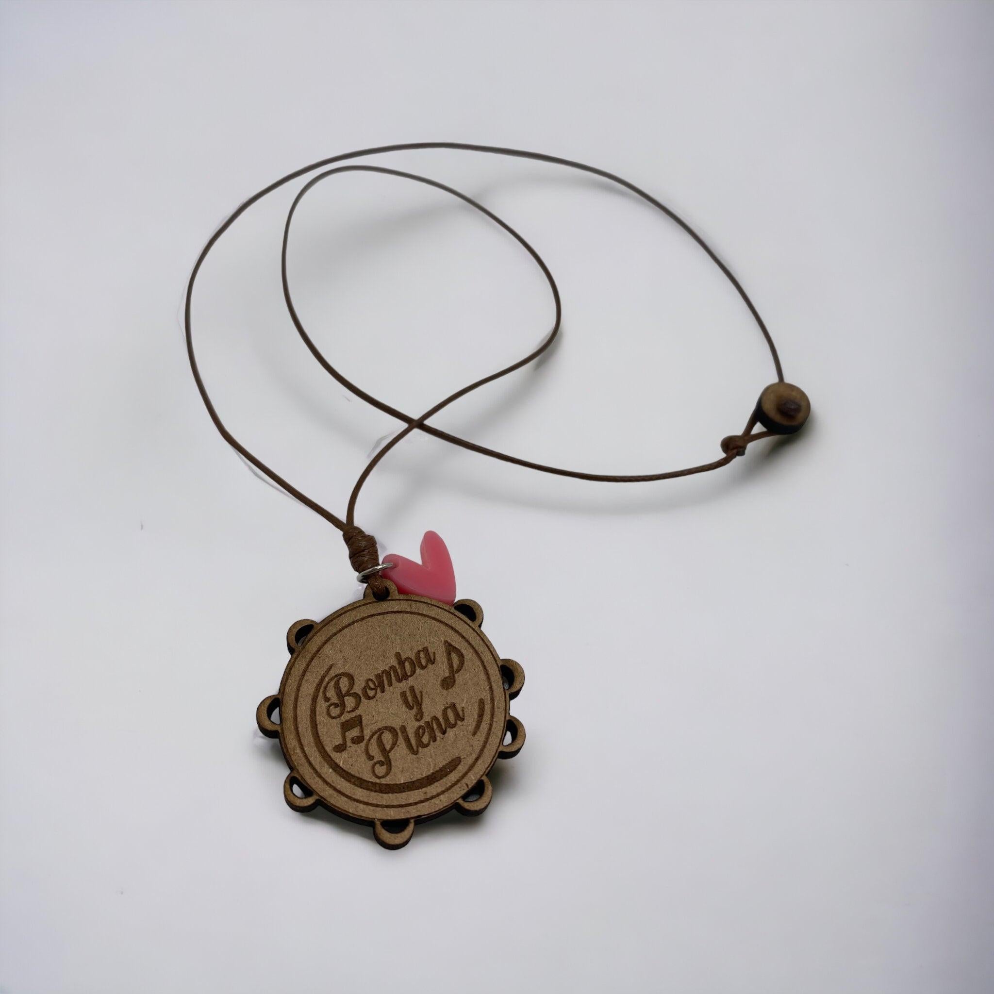 Artesanía en Madera - Collar Plenera ''Bomba y Plena'' *One Size*