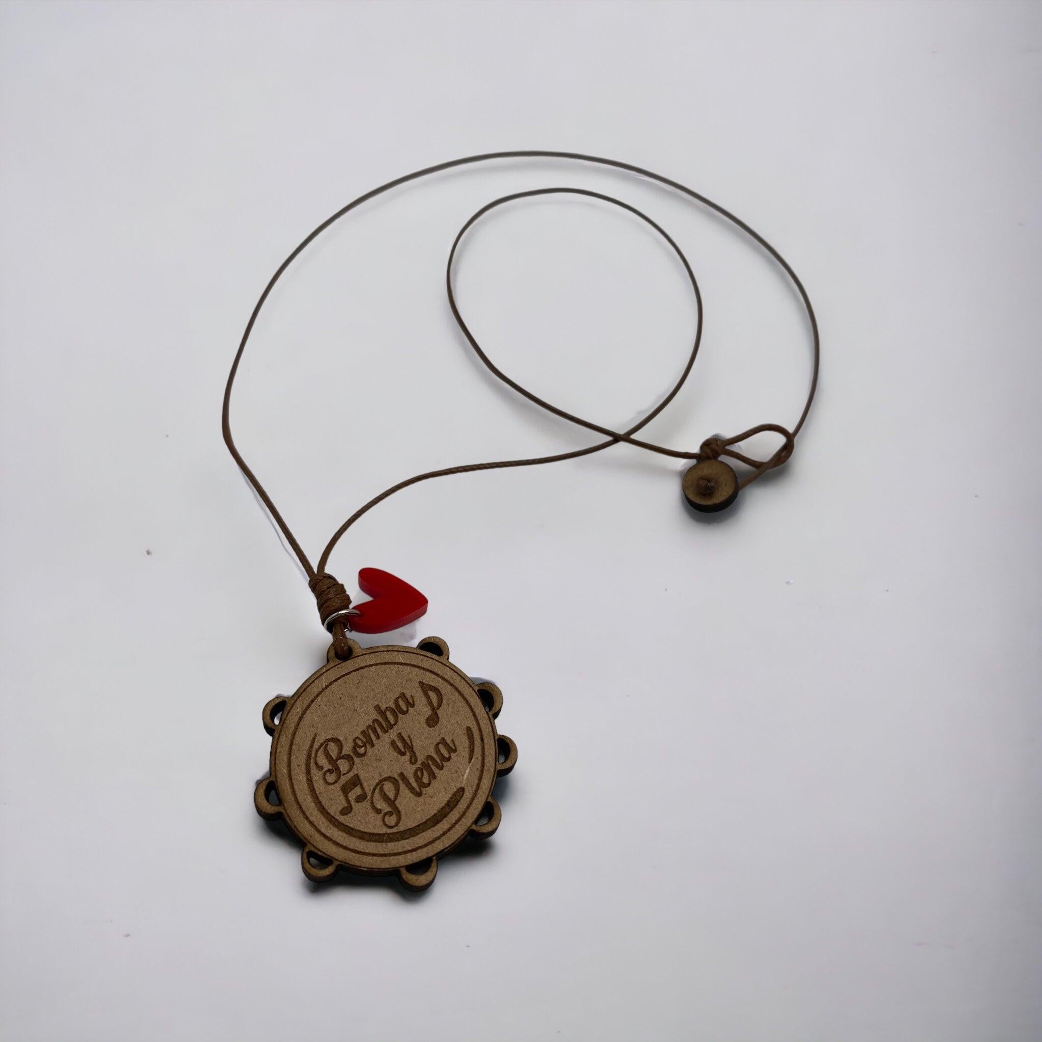 Artesanía en Madera - Collar Plenera ''Bomba y Plena'' *One Size*
