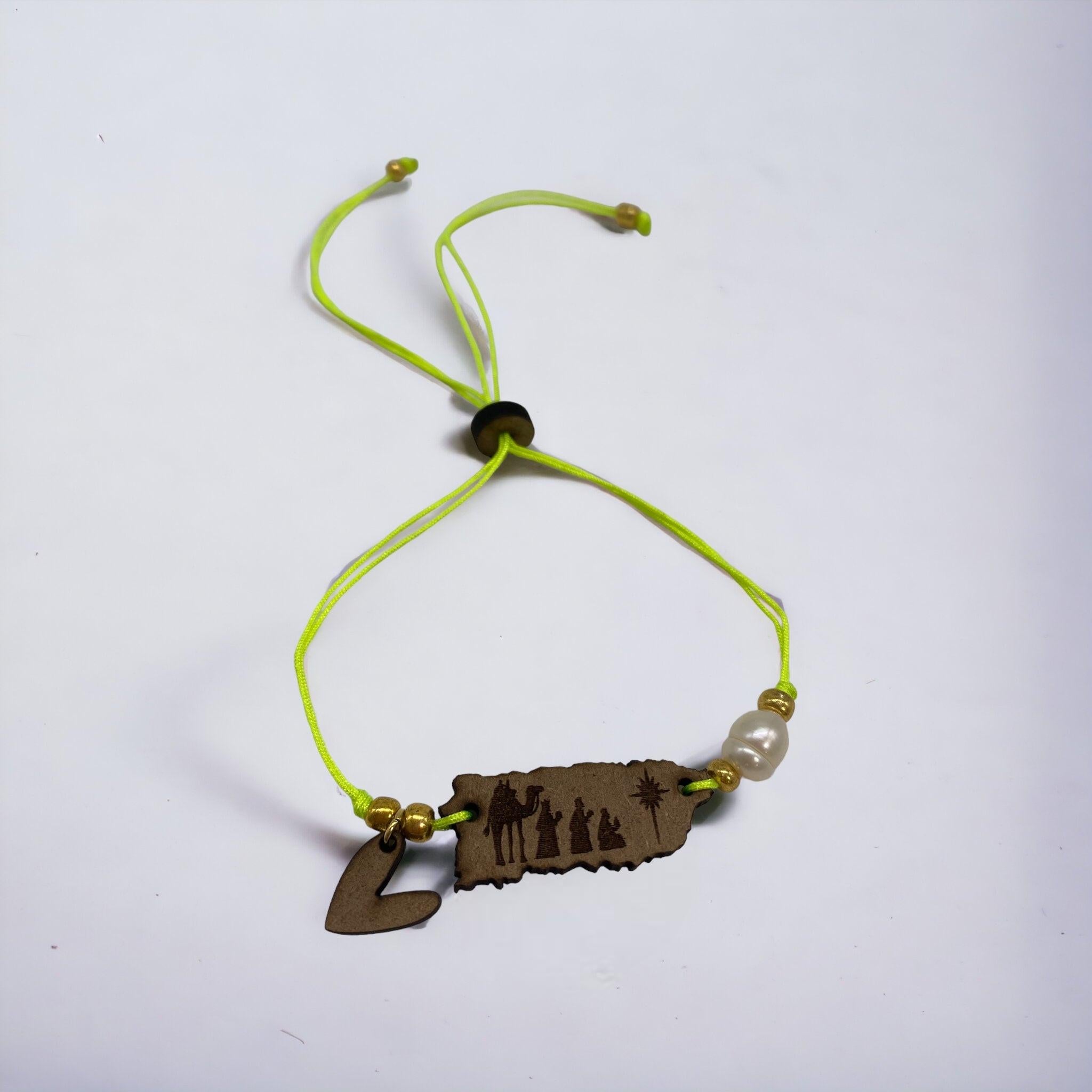 Artesanía en Madera - Pulsera Mapa de Puerto Rico con Reyes Magos  *One Size*